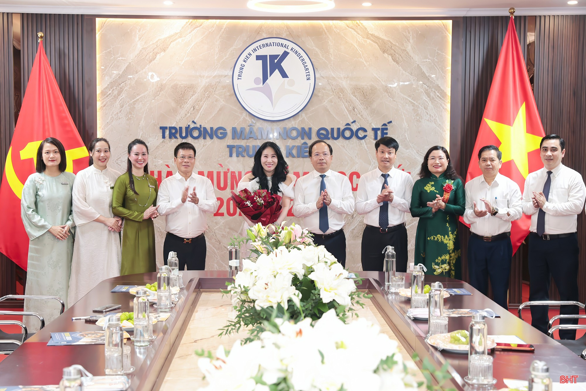 bqbht_br_bi-thu-trung-kien.jpg