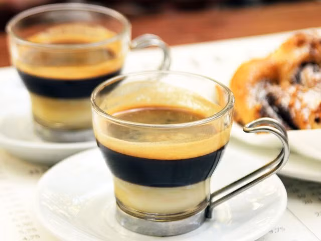 cafe sua da viet nam lot danh sach nhung coc ca phe ngon nhat the gioi