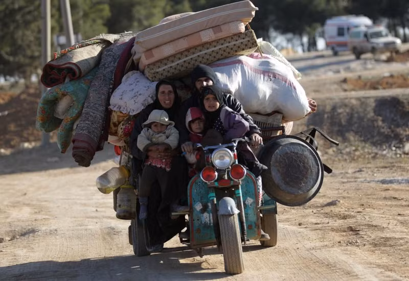 photo phien quan is o syria bi bao vay hoan toan o al bab