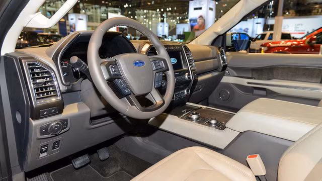 ngam suv 8 cho ford expedition 2018 bang xuong bang thit