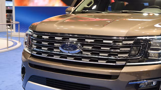 ngam suv 8 cho ford expedition 2018 bang xuong bang thit