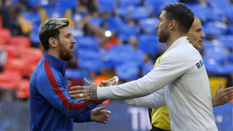 real va barca sap co tran giao huu dau tien sau 26 nam