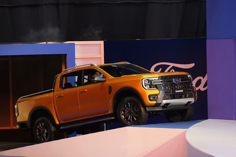 Cận cảnh “hàng hot” Ford Ranger 2022 từ 680 triệu đồng
