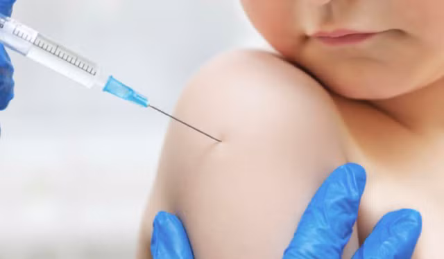 Đầu tháng 4/2022, tiêm vaccine phòng COVID-19 cho trẻ từ 5-11 tuổi