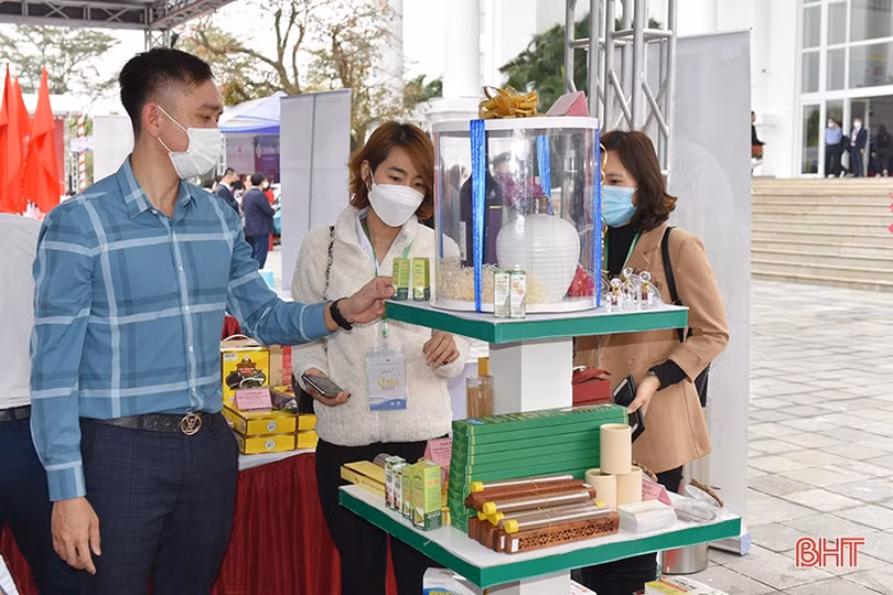 Ấn tượng sản phẩm tiêu biểu Hà Tĩnh tại Hội nghị gặp gỡ Hàn Quốc 2022