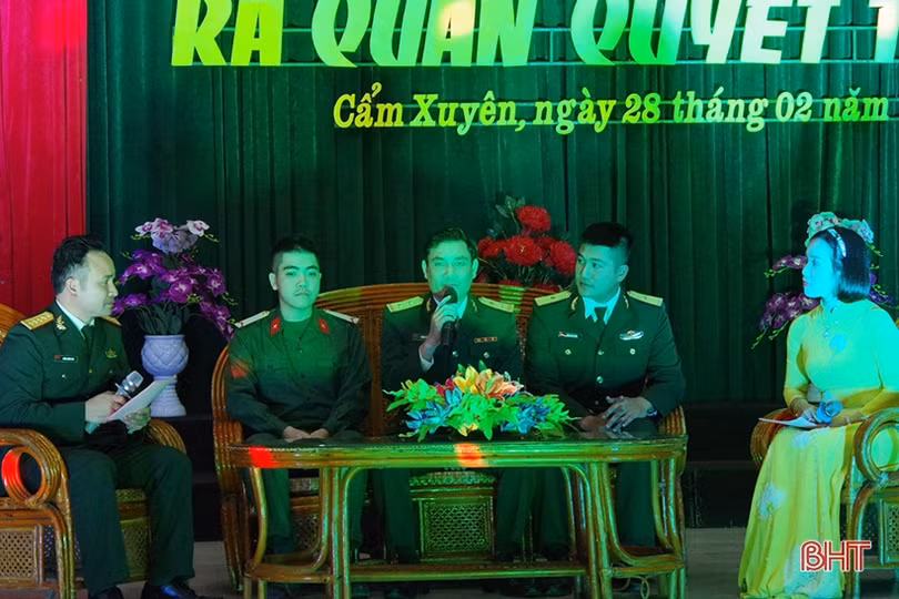 Trung đoàn 841 giao lưu văn nghệ “Ra quân quyết thắng” 