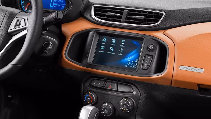 chevrolet ra mat xe crossover lai hatchback gia re moi