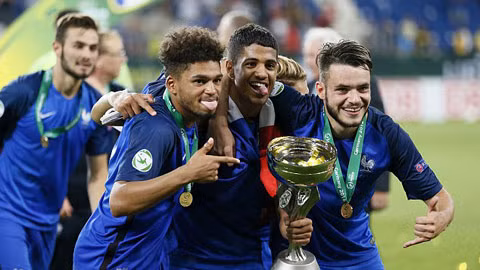 vui dap italia 4 0 phap vo dich u19 chau au