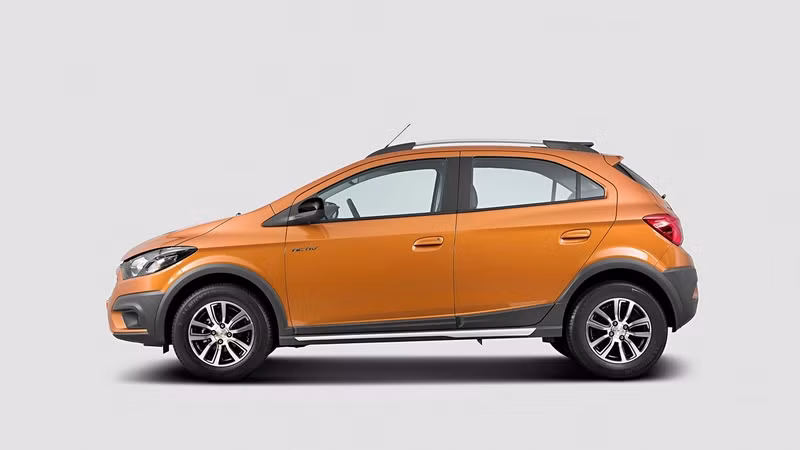 chevrolet ra mat xe crossover lai hatchback gia re moi
