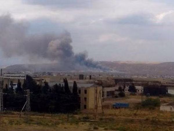 azerbaijan no nha may san xuat vu khi hang chuc nguoi bi thuong