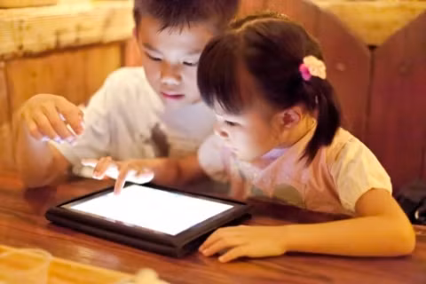 cach dung ipad iphone tv khong hai mat