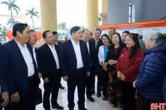 Đồng chí Phạm Gia Túc và các ứng cử viên ĐBQH khóa XVI tiếp xúc cử tri 