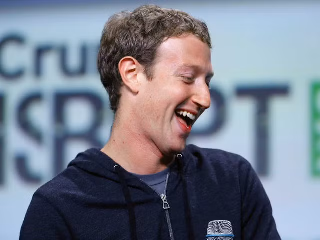 Kiếm 40 tỷ USD mỗi năm, ông chủ Facebook đang tiêu tiền như thế nào?