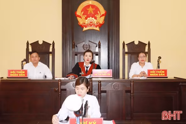 Tàng trữ trái phép chất ma túy, 2 đối tượng nhận 27 tháng tù giam