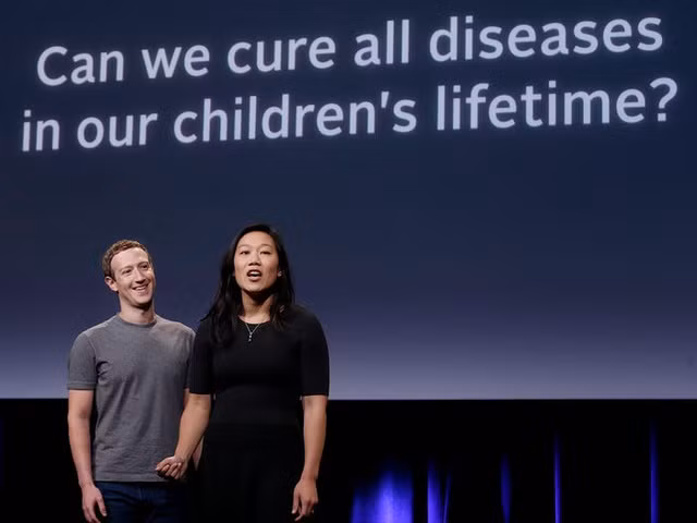 Kiếm 40 tỷ USD mỗi năm, ông chủ Facebook đang tiêu tiền như thế nào?