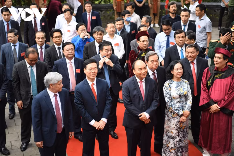 Lãnh đạo Đảng, Nhà nước dâng hương tưởng niệm các Vua Hùng