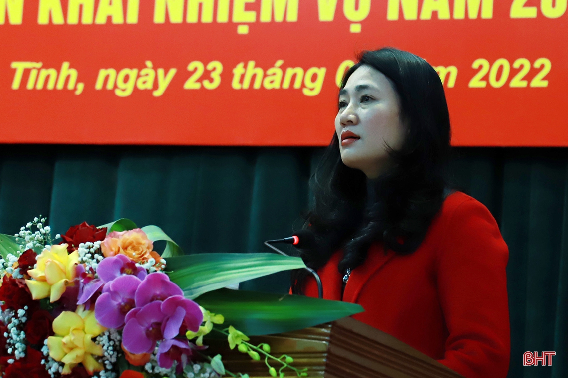 Xây dựng Hà Tĩnh đạt chuẩn tỉnh nông thôn mới là nhiệm vụ trọng tâm, xuyên suốt