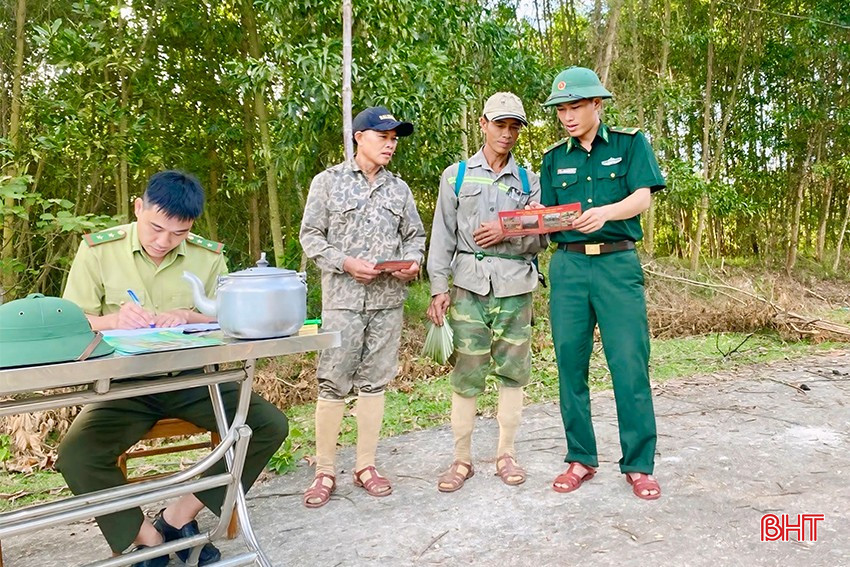 Kiểm soát chặt người ra vào rừng trong những ngày nắng nóng giúp Vũ Quang bảo vệ rừng tốt hơn.