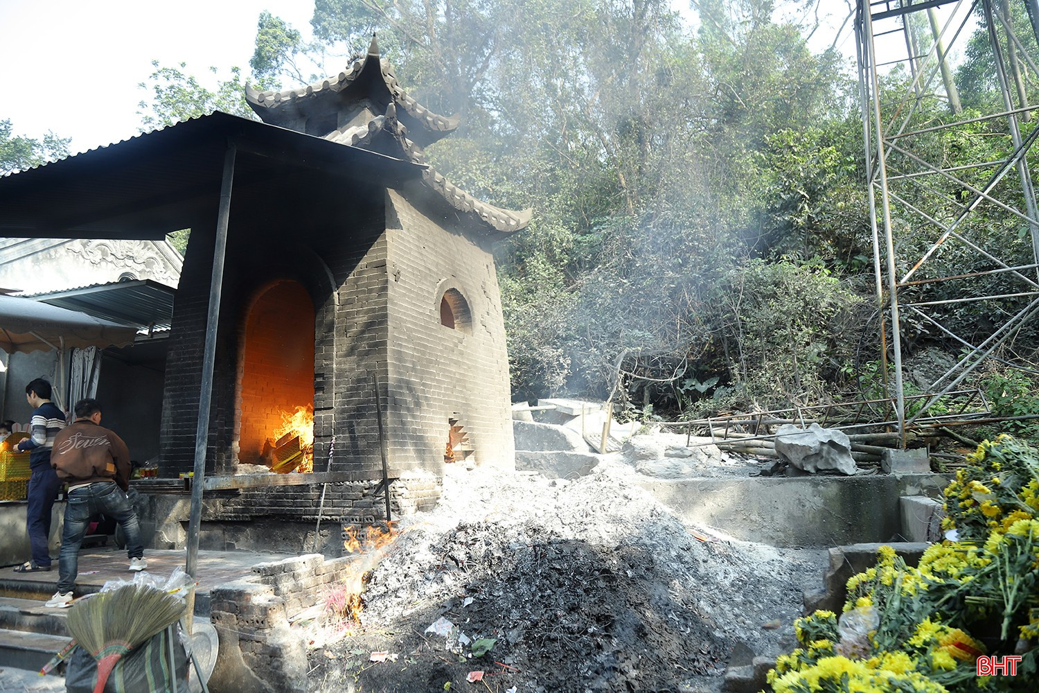 bqbht_br_chay-no-vang-ma-01b.jpg