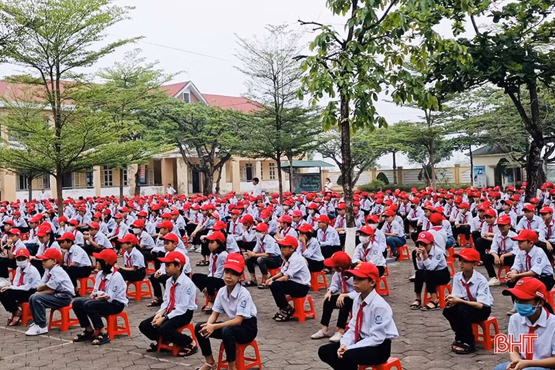 Cung cấp “cẩm nang” sức khỏe sinh sản cho học sinh Hà Tĩnh