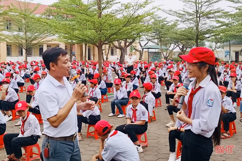 Cung cấp “cẩm nang” sức khỏe sinh sản cho học sinh Hà Tĩnh