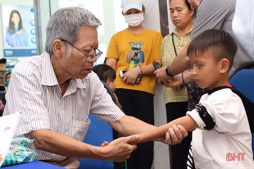 Mang “phép màu” đến với nhiều trẻ khuyết tật
