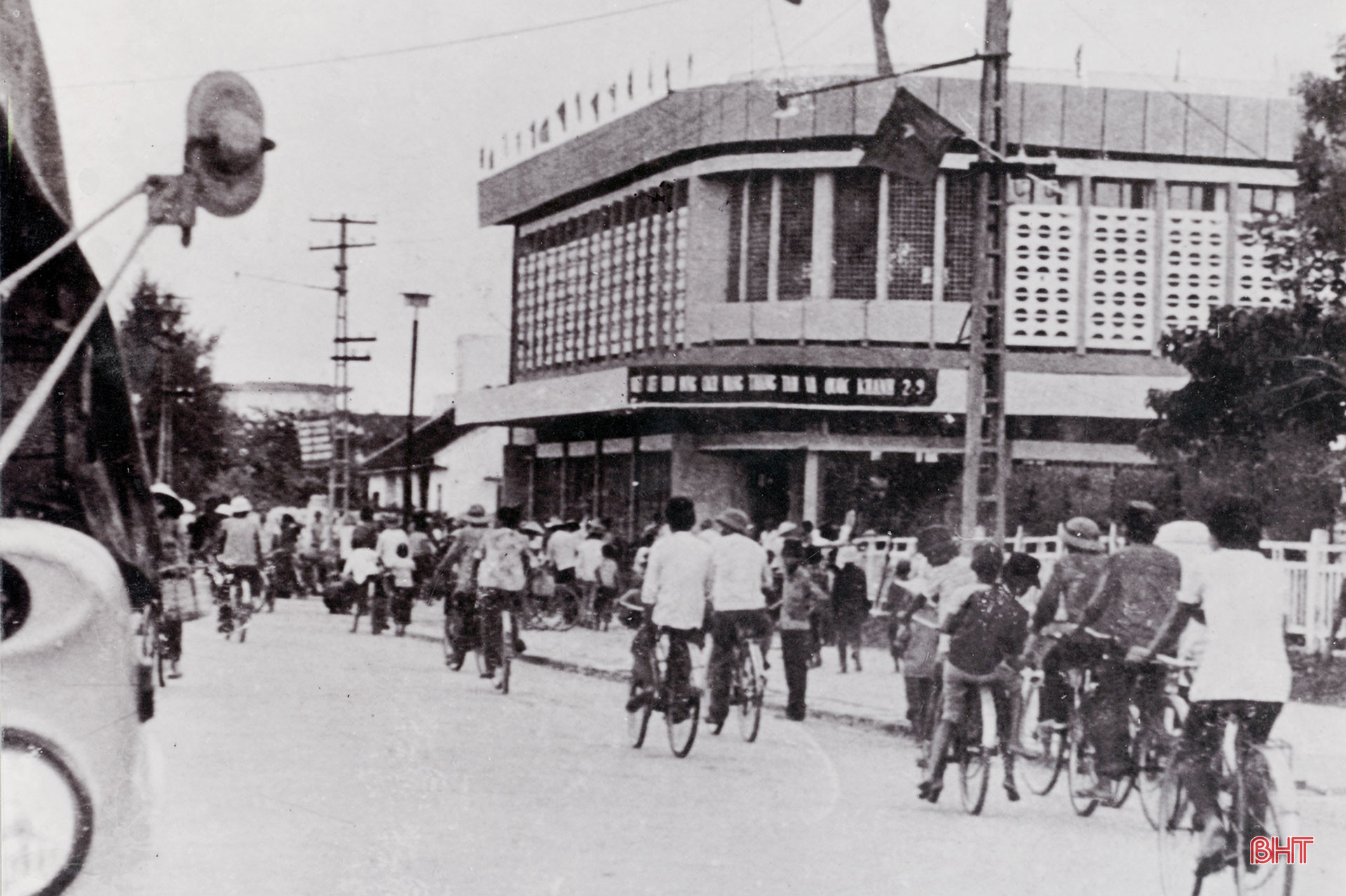Thành Sen: xưa và nay