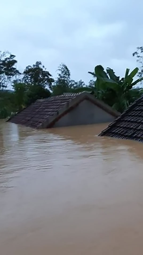 Người dân “tâm lũ” Hà Tĩnh nặng nghĩa ân tình với đồng bào Nghệ An