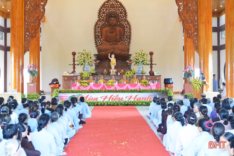 Nghẹn ngào tiếng kinh Vu lan...