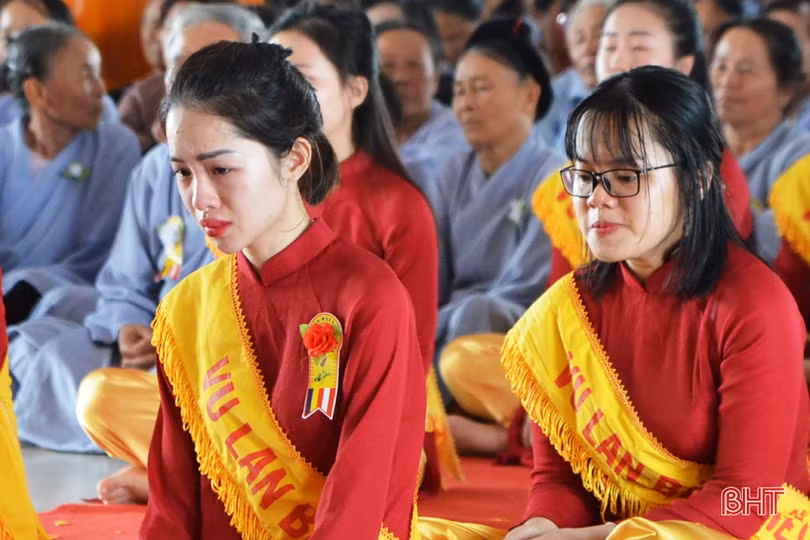 Nghẹn ngào tiếng kinh Vu lan...