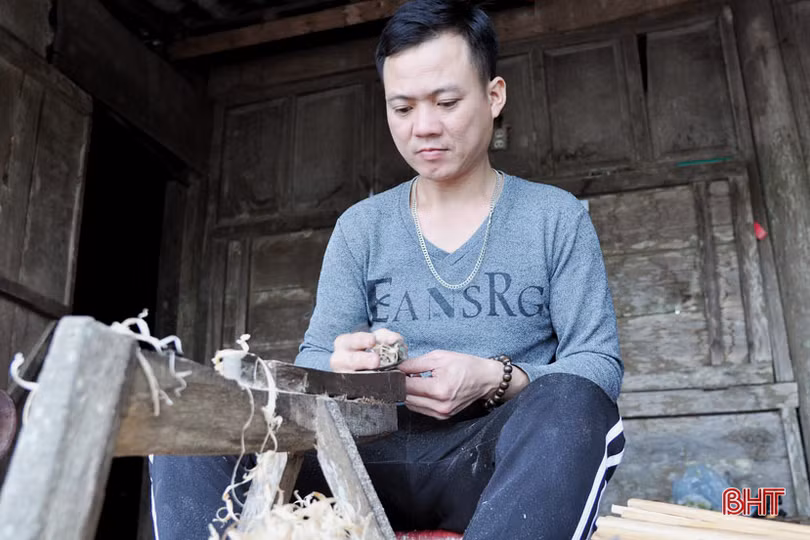Làng làm đũa Phúc Trạch thâu đêm chuẩn bị hàng tết