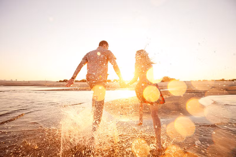 Chuyện tình của chàng trai trẻ với cô giáo đã một lần đò Chuyện tình của chàng trai trẻ với cô giáo đã một lần đò