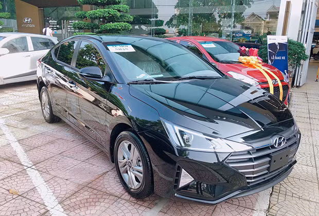 Thuế trước bạ giảm mạnh, Hyundai Elantra có đáng để mua?