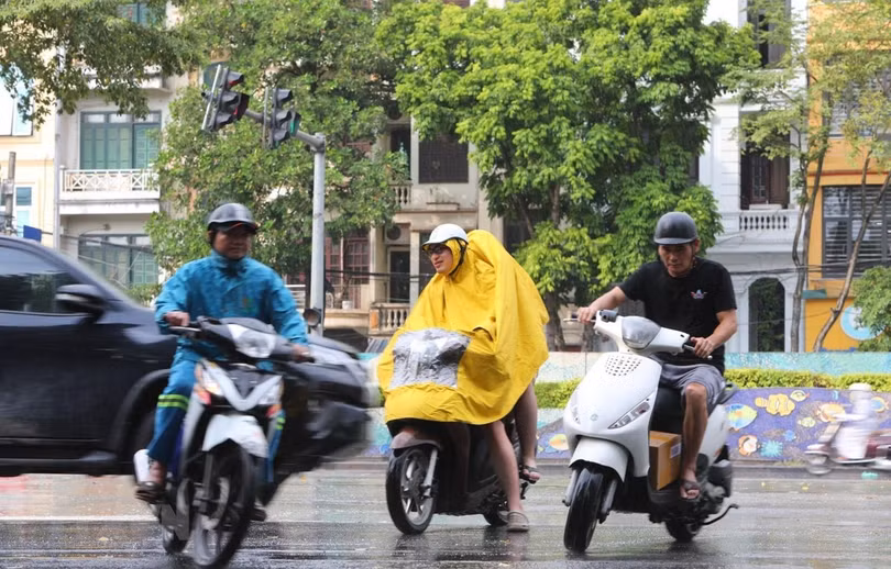 Cả nước đón mưa nhiều, dự báo có bão trong tháng 7