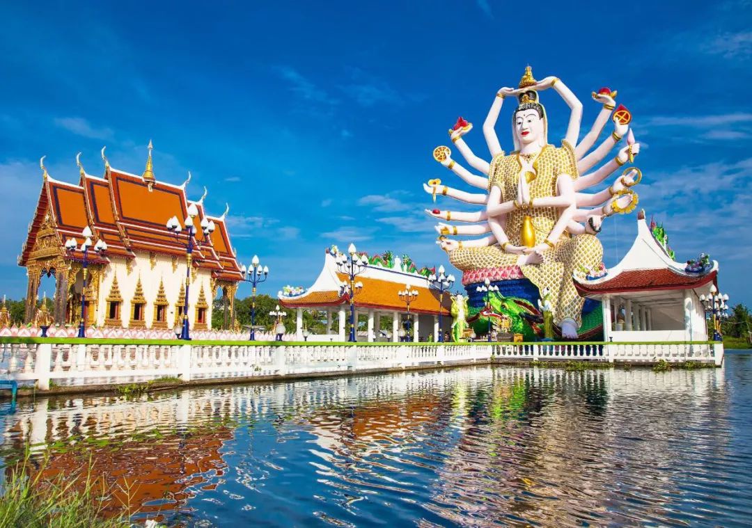 10 bức tượng ngoạn mục trên thế giới