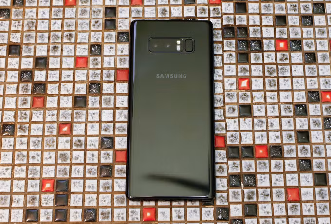 mo hop galaxy note 8 dau tien tai viet nam