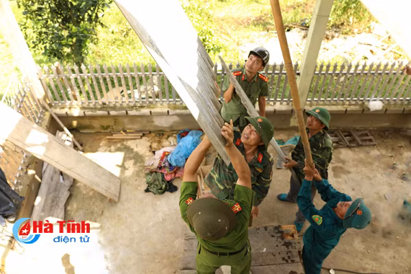 chung tay khac phuc hau qua con bao so 10
