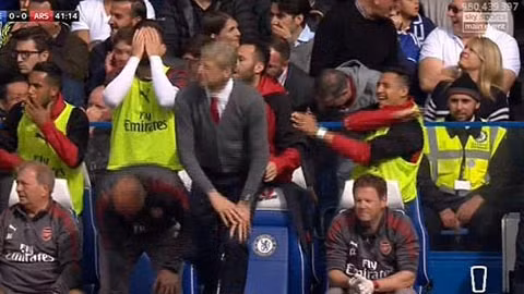 7 dieu ban co the da bo lo o dai chien chelsea vs arsenal
