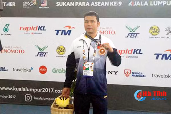 kinh ngu ha tinh gianh huy chuong dau tien tai para games 9