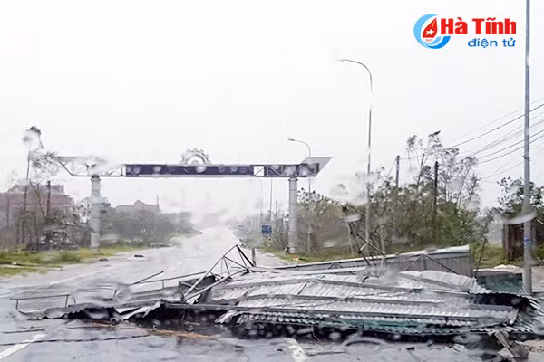 hinh anh thiet hai ban dau do bao so 10 tai ha tinh