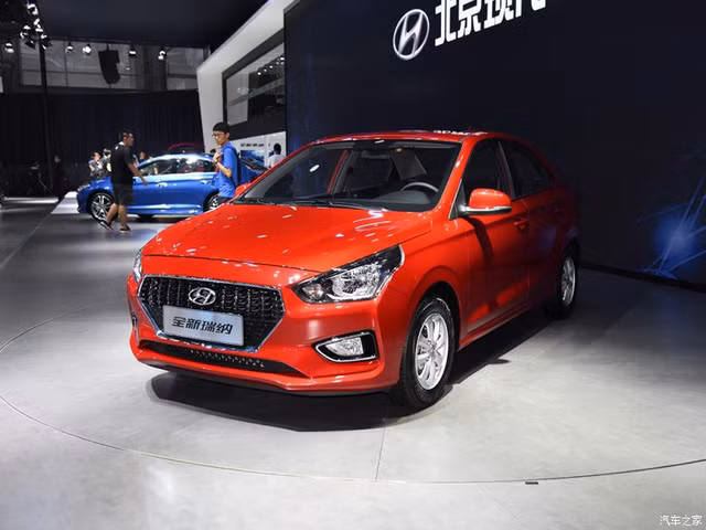 phien ban binh dan cua hyundai accent duoc bay ban voi gia chua den 180 trieu dong