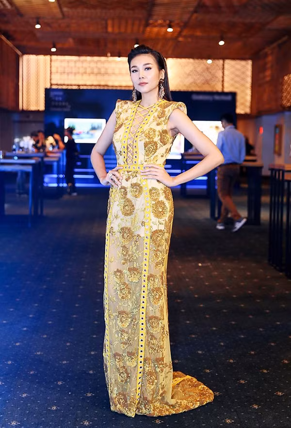 8 my nhan viet mac dep nhat tuan