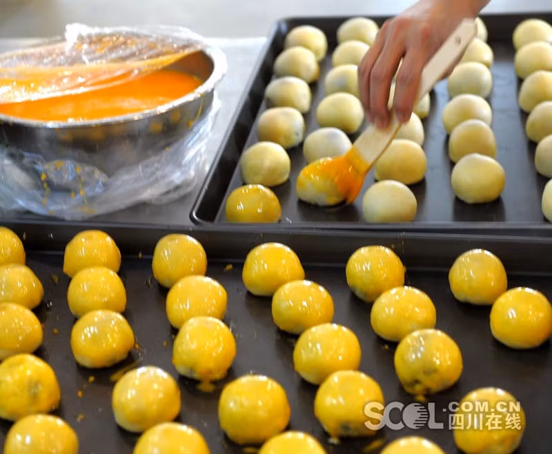photo banh trung thu doc dao dep mat tai trien lam mid autumn food expo