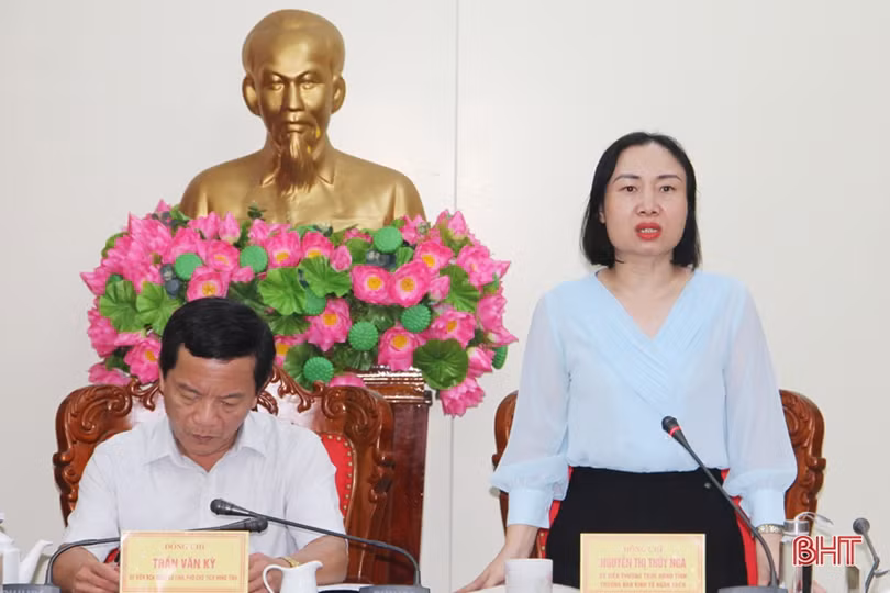 Rà soát kỹ, sớm hoàn thiện các tờ trình, dự thảo nghị quyết trình Kỳ họp thứ 8, HĐND tỉnh khóa XVIII