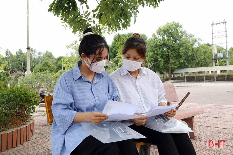 Thí sinh Hà Tĩnh bước vào ngày thi thứ 2 Kỳ thi tốt nghiệp THPT 2022