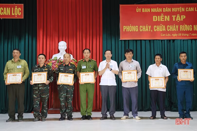 Can Lộc tổ chức thành công diễn tập phòng cháy, chữa cháy rừng và tìm kiếm cứu nạn