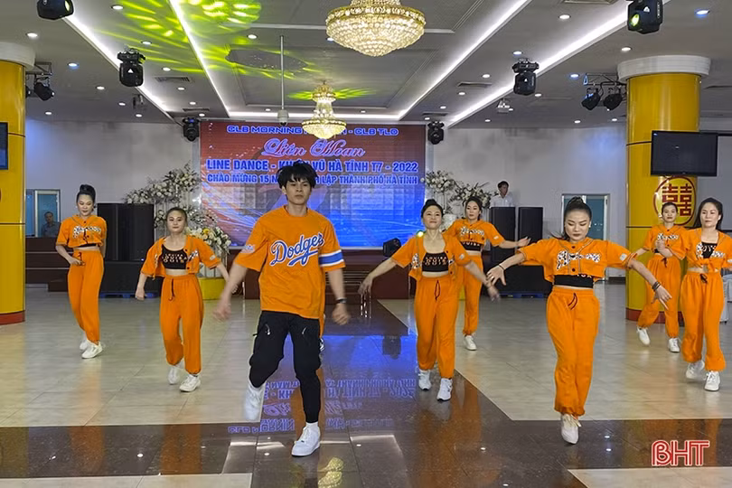 13 câu lạc bộ dân vũ tham gia Liên hoan Khiêu vũ - Dân vũ Hà Tĩnh