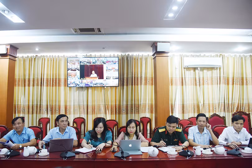 Đẩy mạnh tuyên truyền người dân tiêm vắc-xin phòng, chống COVID-19