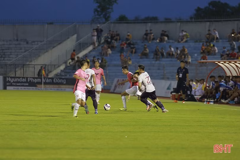 Động lực lớn của Hồng Lĩnh Hà Tĩnh trước trận derby xứ Nghệ