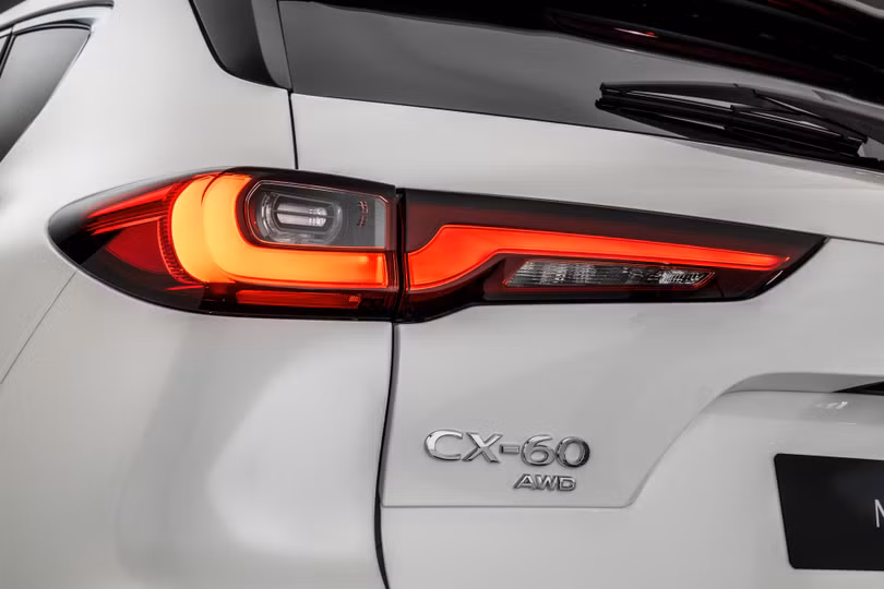 Mazda CX-60 2023 có thêm động cơ diesel 3.3L 6 xi-lanh thẳng hàng mới